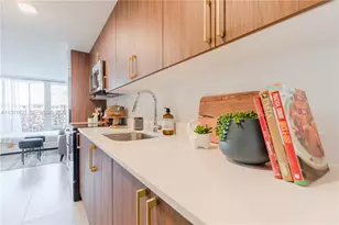 1950 W 49th St, Hialeah, FL 33012 - Photo 11