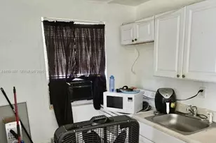 10280 SW 175th St, Miami, FL 33157 - Photo 7