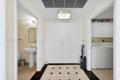 100 S Birch Rd #1504E, Fort Lauderdale, FL 33316 - Photo 7