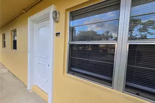5186 NE 6th Ave, Oakland Park, FL 33334 - Photo 11