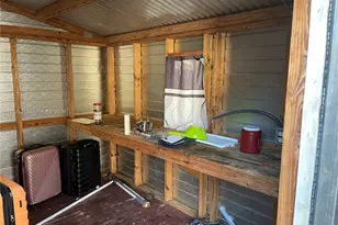 10840 Westwood Lake Dr, Miami, FL 33165 - Photo 27