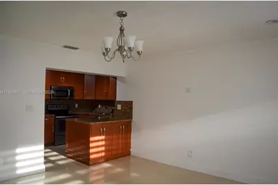 10840 Westwood Lake Dr #0, Miami, FL 33165 - Photo 7