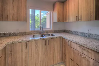 14935 NE 11th Ct #1, Miami, FL 33161 - Photo 11