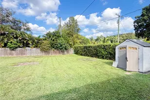 1075 NE 120th St, Biscayne Park, FL 33161 - Photo 23