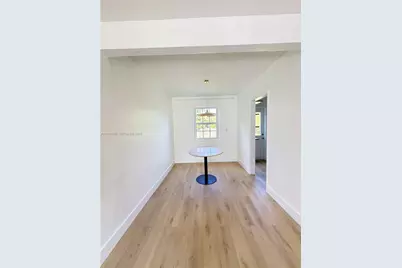 1075 NE 120th St, Biscayne Park, FL 33161 - Photo 5