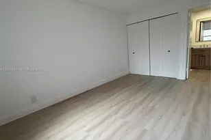 240 Lakeview Dr, Weston, FL 33326 - Photo 11