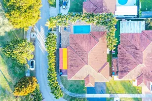 18529 SW 97th Pl, Cutler Bay, FL 33157 - Photo 37