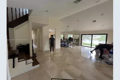 8871 SW 57th Ct, Cooper City, FL 33328 - Photo 5