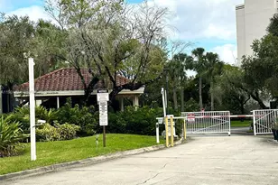 606 SE Trafalgar Ct, Dania Beach, FL 33004 - Photo 71