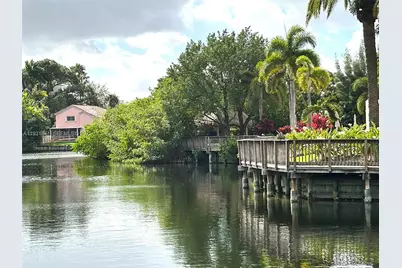 606 SE Trafalgar Ct, Dania Beach, FL 33004 - Photo 63