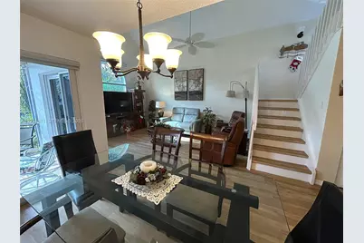 606 SE Trafalgar Ct, Dania Beach, FL 33004 - Photo 17