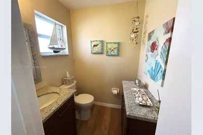 606 SE Trafalgar Ct, Dania Beach, FL 33004 - Photo 11