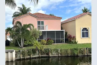 606 SE Trafalgar Ct, Dania Beach, FL 33004 - Photo 3