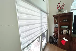 606 SE Trafalgar Ct, Dania Beach, FL 33004 - Photo 23