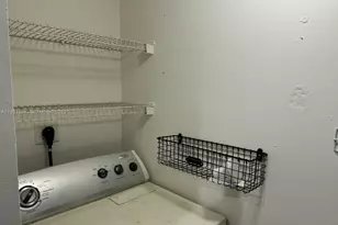 11145 SW 6th St, Pembroke Pines, FL 33025 - Photo 23