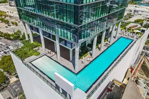 398 NE 5th St, Miami, FL 33132 - Photo 23