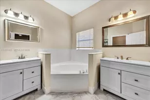 17062 NW 16th St, Pembroke Pines, FL 33028 - Photo 35