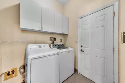 17062 NW 16th St, Pembroke Pines, FL 33028 - Photo 19