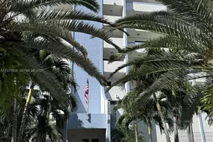 17900 N Bay Rd, Sunny Isles Beach, FL 33160 - Photo 9