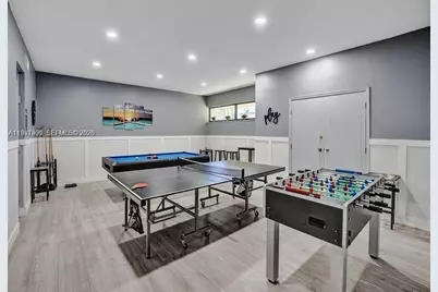 2306 S Cypress Bend Dr #418, Pompano Beach, FL 33069 - Photo 13