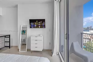 1750 N Bayshore Dr, Miami, FL 33132 - Photo 9