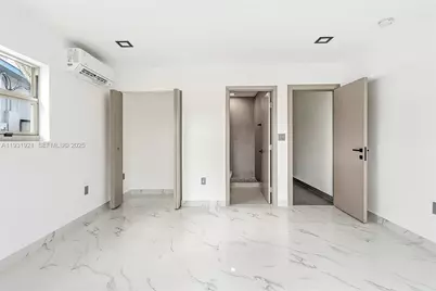 251 SW 9th Ave, Hallandale Beach, FL 33009 - Photo 23