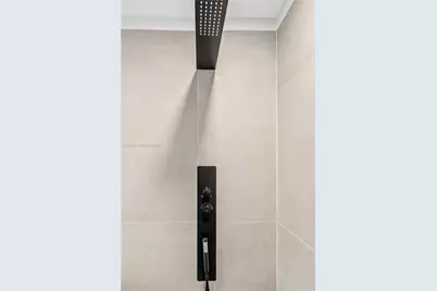 251 SW 9th Ave, Hallandale Beach, FL 33009 - Photo 19