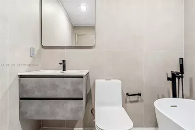 251 SW 9th Ave, Hallandale Beach, FL 33009 - Photo 25