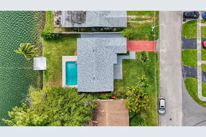 251 SW 9th Ave, Hallandale Beach, FL 33009 - Photo 45