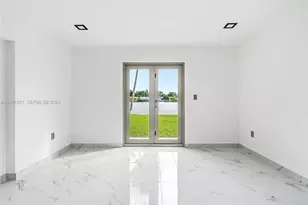 251 SW 9th Ave, Hallandale Beach, FL 33009 - Photo 21