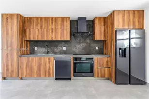 251 SW 9th Ave, Hallandale Beach, FL 33009 - Photo 3