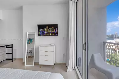 1750 N Bayshore Dr #1204, Miami, FL 33132 - Photo 9