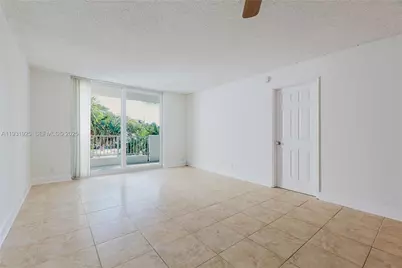 1421 S Ocean Blvd #211, Pompano Beach, FL 33062 - Photo 5