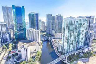 31 SE 5th St, Miami, FL 33131 - Photo 37