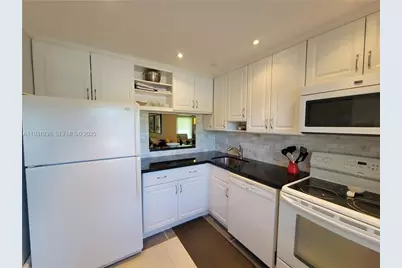 3774 Inverrary Blvd #103P, Lauderhill, FL 33319 - Photo 17