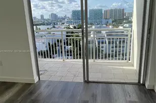 400 Kings Point Dr, Sunny Isles Beach, FL 33160 - Photo 27