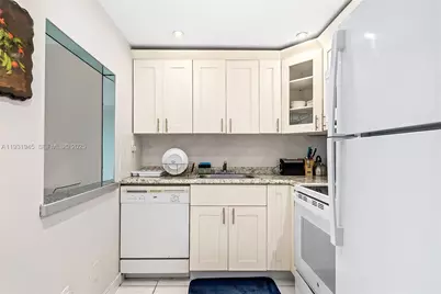 210 172nd St #533, Sunny Isles Beach, FL 33160 - Photo 3