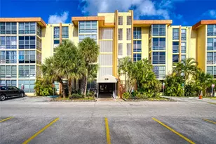 210 172nd St, Sunny Isles Beach, FL 33160 - Photo 27