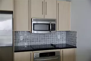 79 SW 12, Miami, FL 33130 - Photo 3