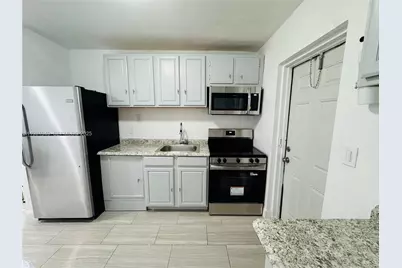 631 NW 11th Ave #C, Fort Lauderdale, FL 33311 - Photo 3