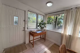 318 SW 15th St, Dania Beach, FL 33004 - Photo 11