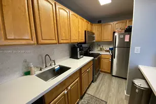 455 S Pine Island Rd, Plantation, FL 33324 - Photo 9