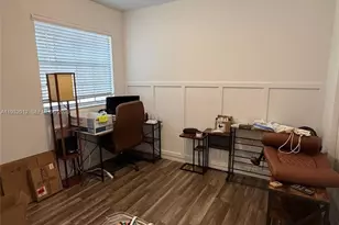 2301 NW 96th Terrace, Pembroke Pines, FL 33024 - Photo 5