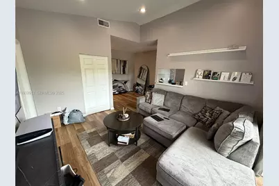 2301 NW 96th Ter #16D, Pembroke Pines, FL 33024 - Photo 3