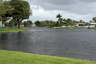 2301 NW 96th Terrace, Pembroke Pines, FL 33024 - Photo 13