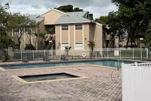 2301 NW 96th Terrace, Pembroke Pines, FL 33024 - Photo 15