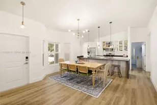 10246 NW 57th Terrace, Doral, FL 33178 - Photo 17