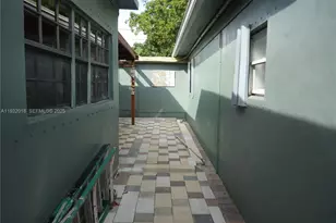 3285 NW 97th St, Miami, FL 33147 - Photo 35