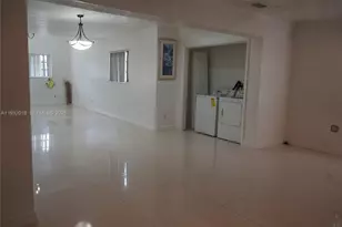 3285 NW 97th St, Miami, FL 33147 - Photo 9