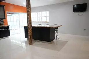 3285 NW 97th St, Miami, FL 33147 - Photo 17